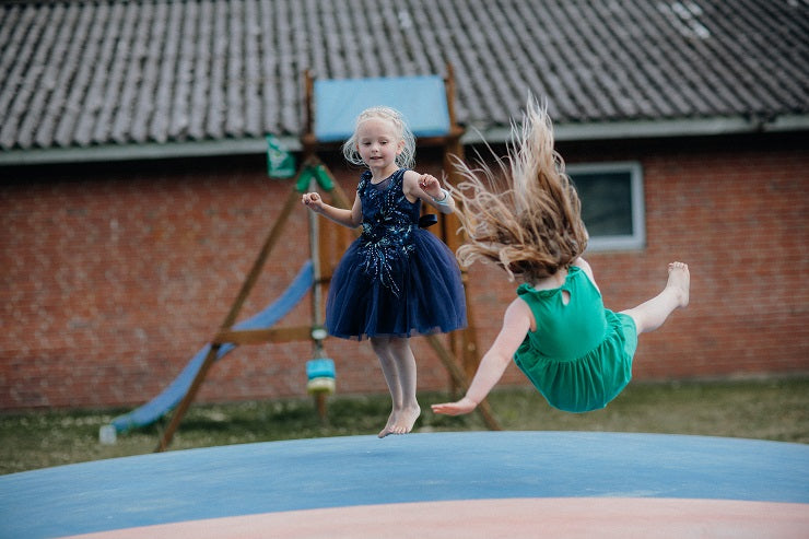 5-ways-to-get-fit-on-a-trampoline